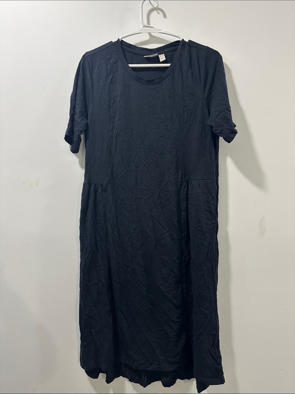 Women’s Black Short-Sleeve Casual Dress